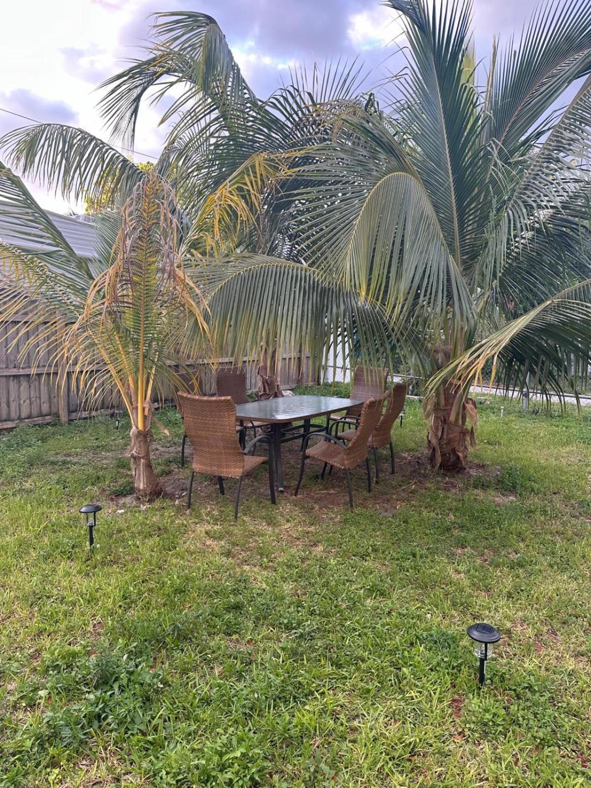 103 Miami Shared Rooms For Men Central Comfortable, Affordable Buitenkant foto